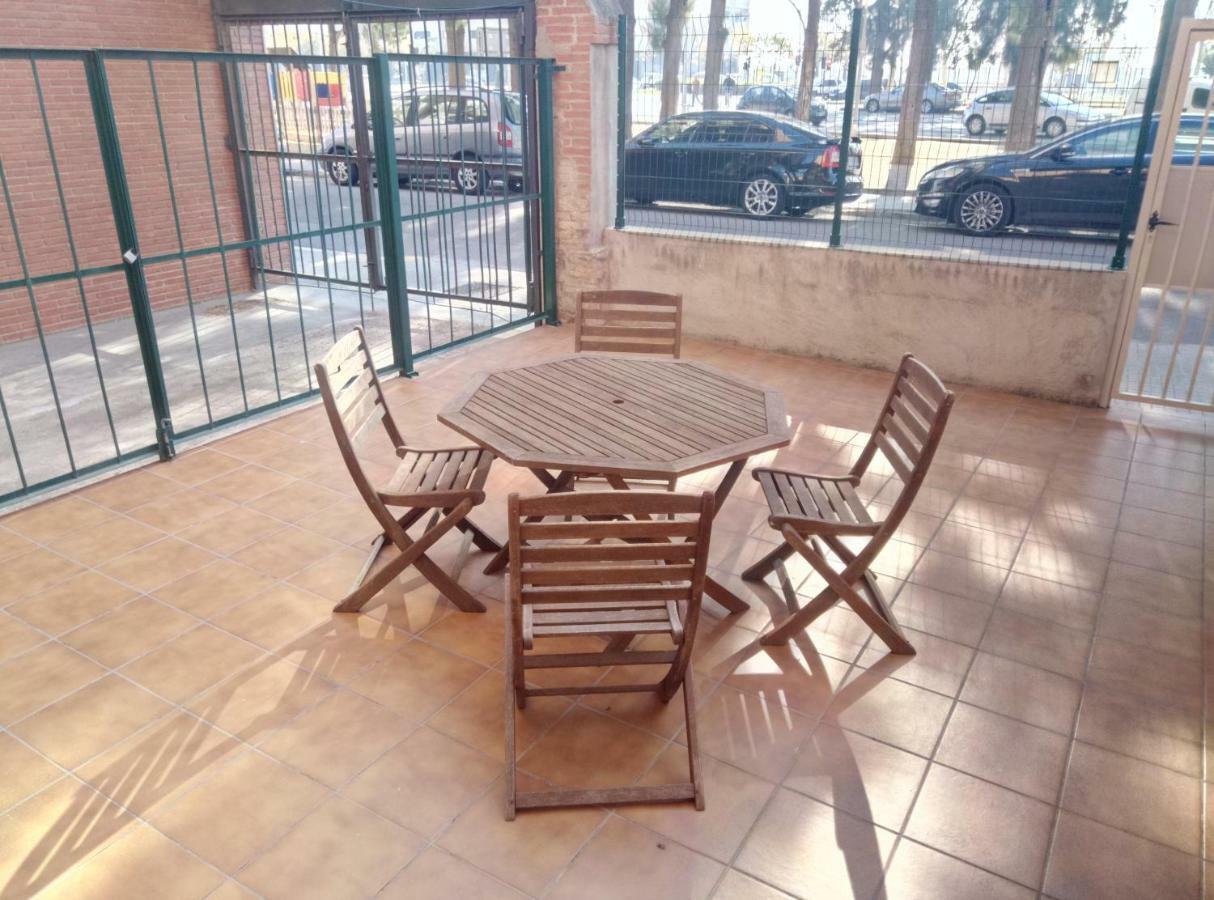 Апартаменти Casa Carmen Barcelona Ал-Прат-да-Любрагат Екстер'єр фото