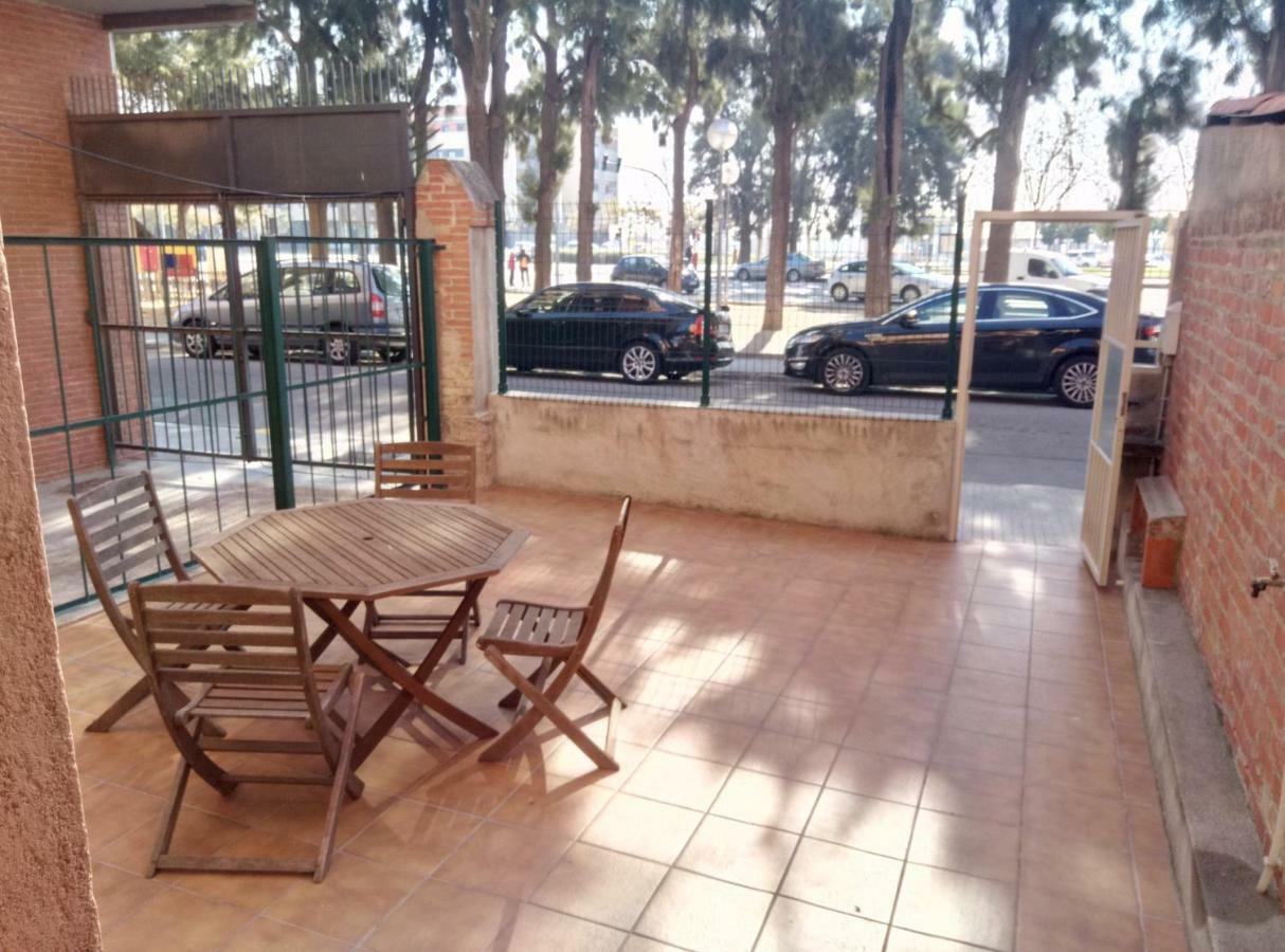 Апартаменти Casa Carmen Barcelona Ал-Прат-да-Любрагат Екстер'єр фото